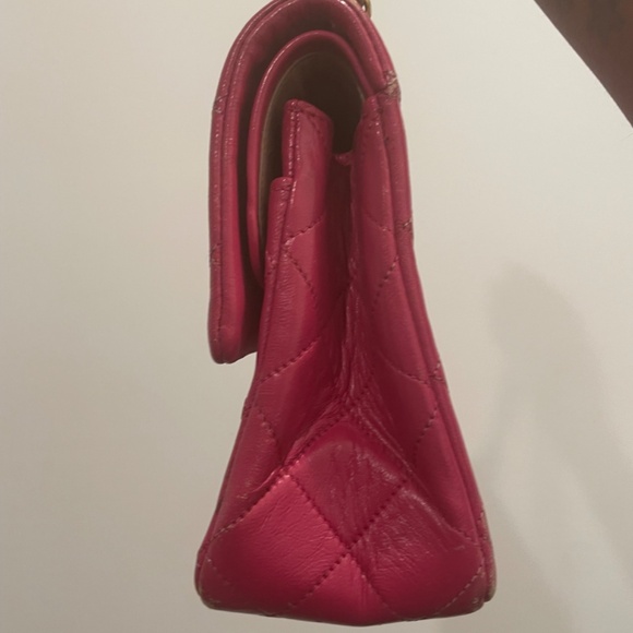 Authentic Chanel 2.55 - Picture 4 of 12